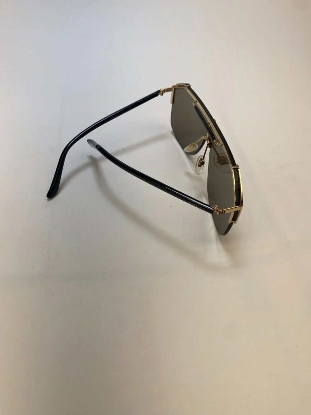 Gucci Womens Brown Sqyare Oversized Gold Frameless 62MM Shield Sunglasses